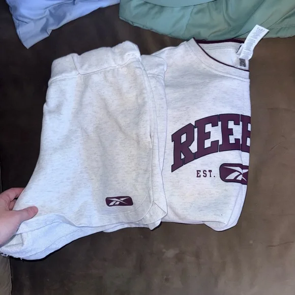 Reebok Light Gray Sweatshirt with Burgundy Logo Matching Shorts Set - Picture 3 of 7